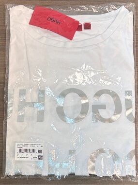 Hugo Boss Men’s Designer White T-Shirt – Metallic Silver Logo Front & Back